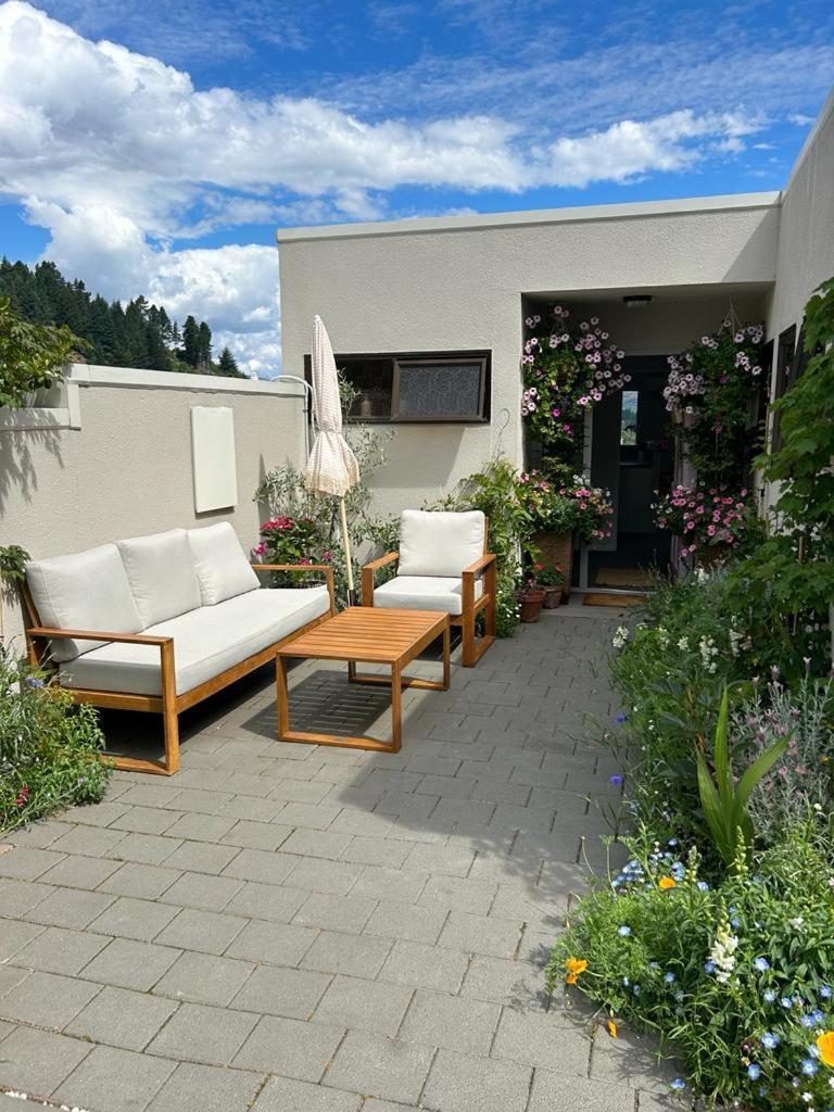 Queenstown Retreat Exterior photo
