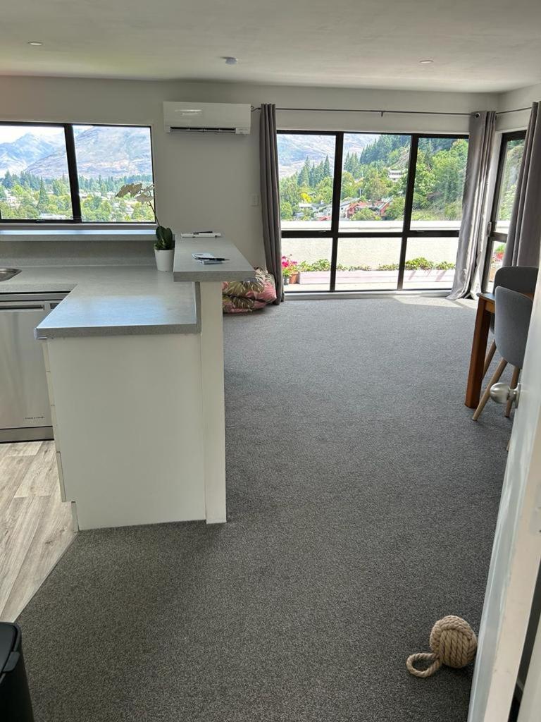 Queenstown Retreat Exterior photo