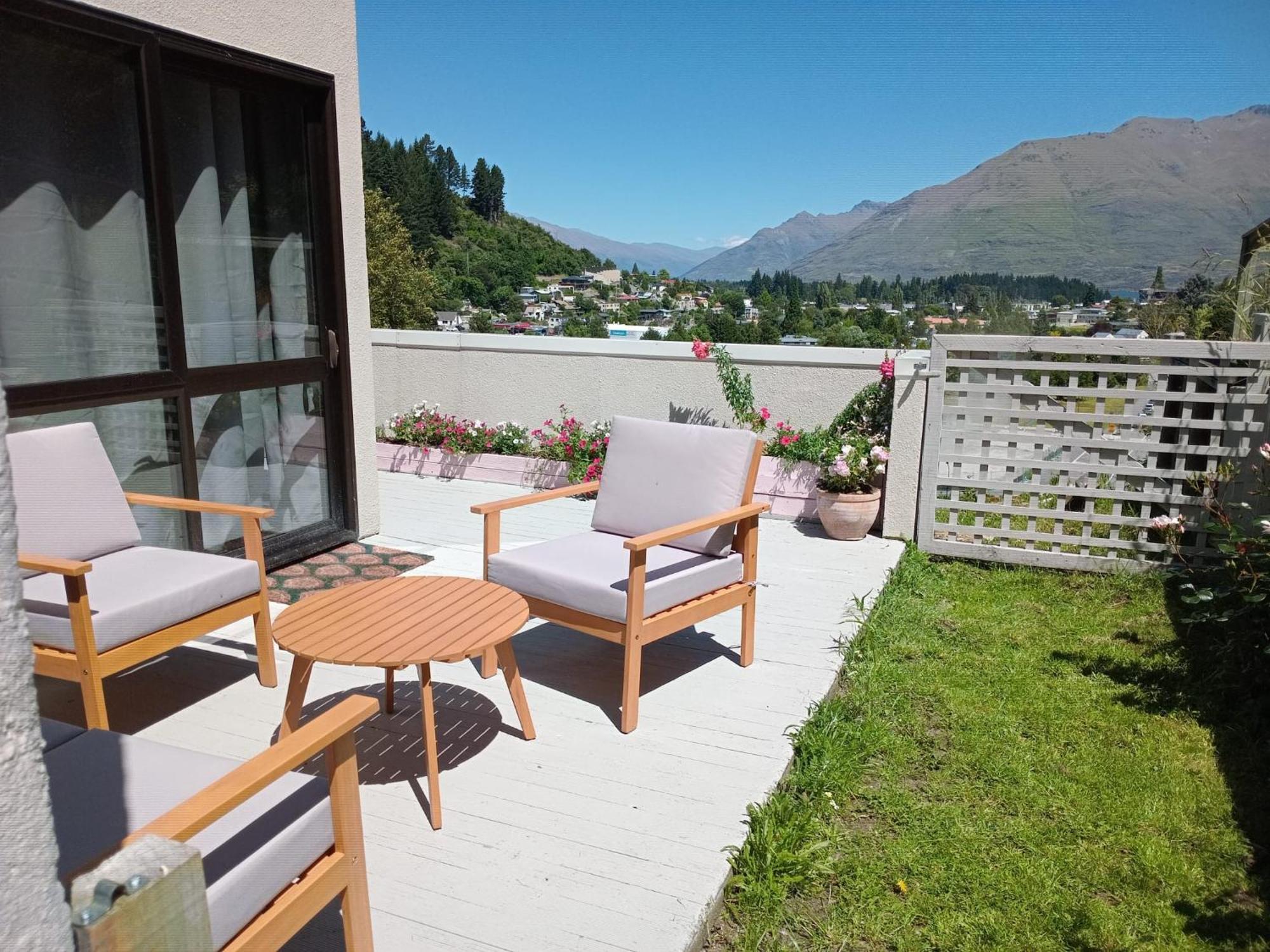 Queenstown Retreat Exterior photo